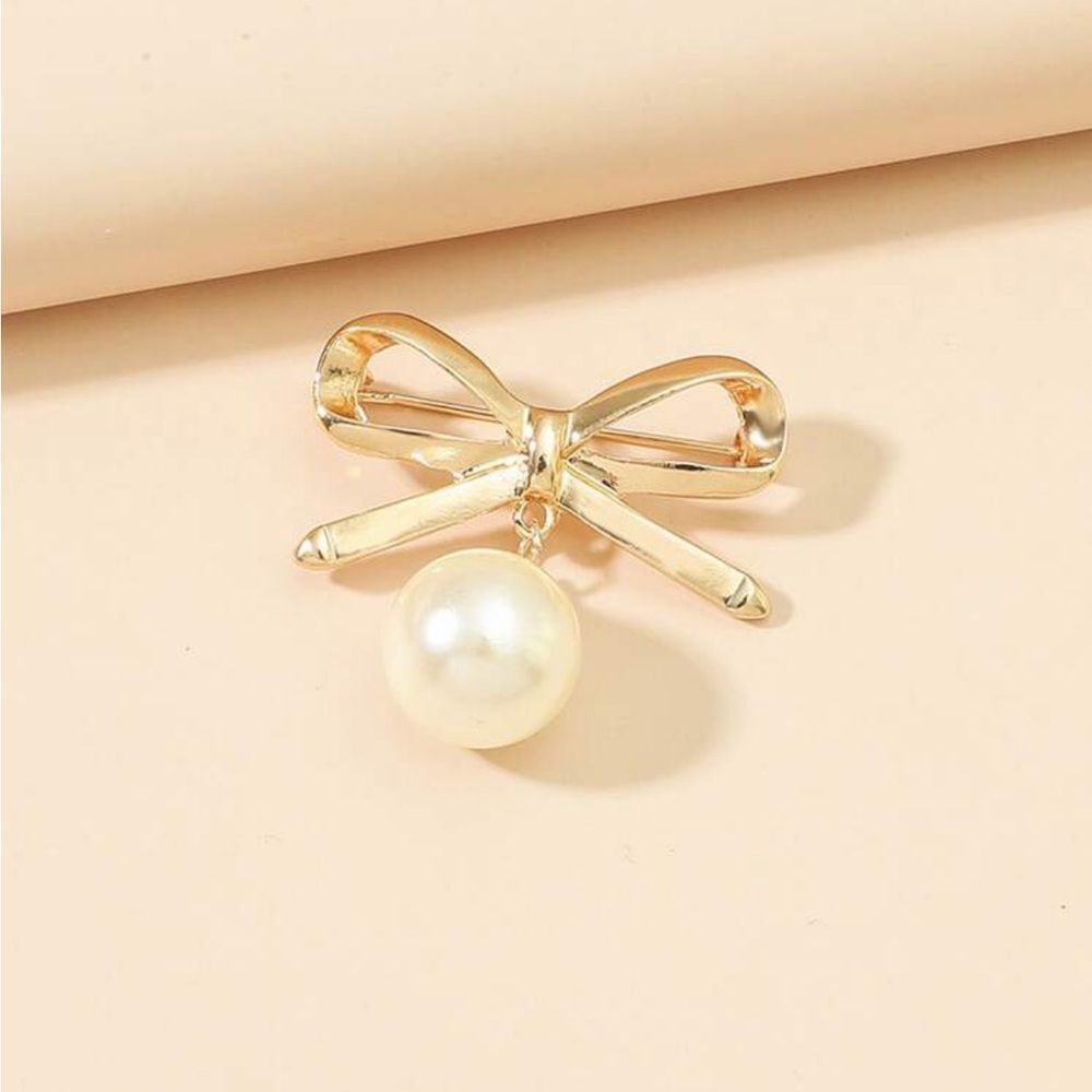 Bow Pearl Pendant M1433